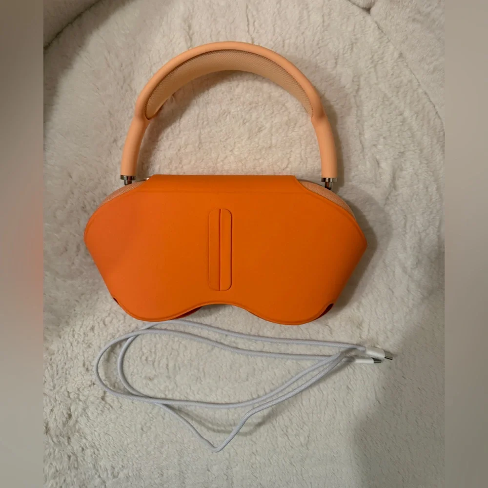 Pink AirPod Max 💗🎧 - Picture 6 of 8